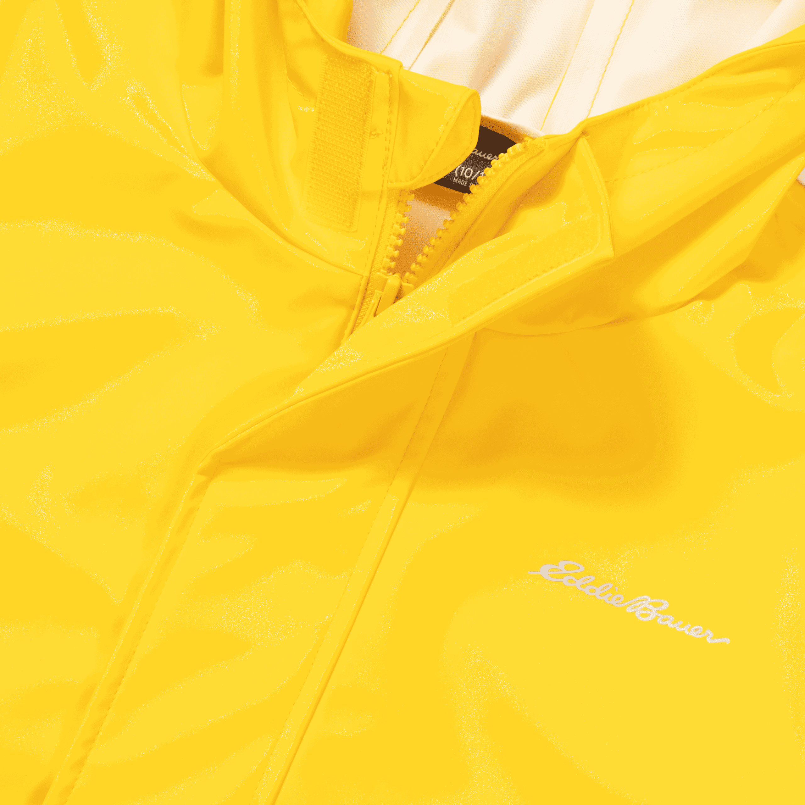 0356_900_Detail_003-scaled-1.png
