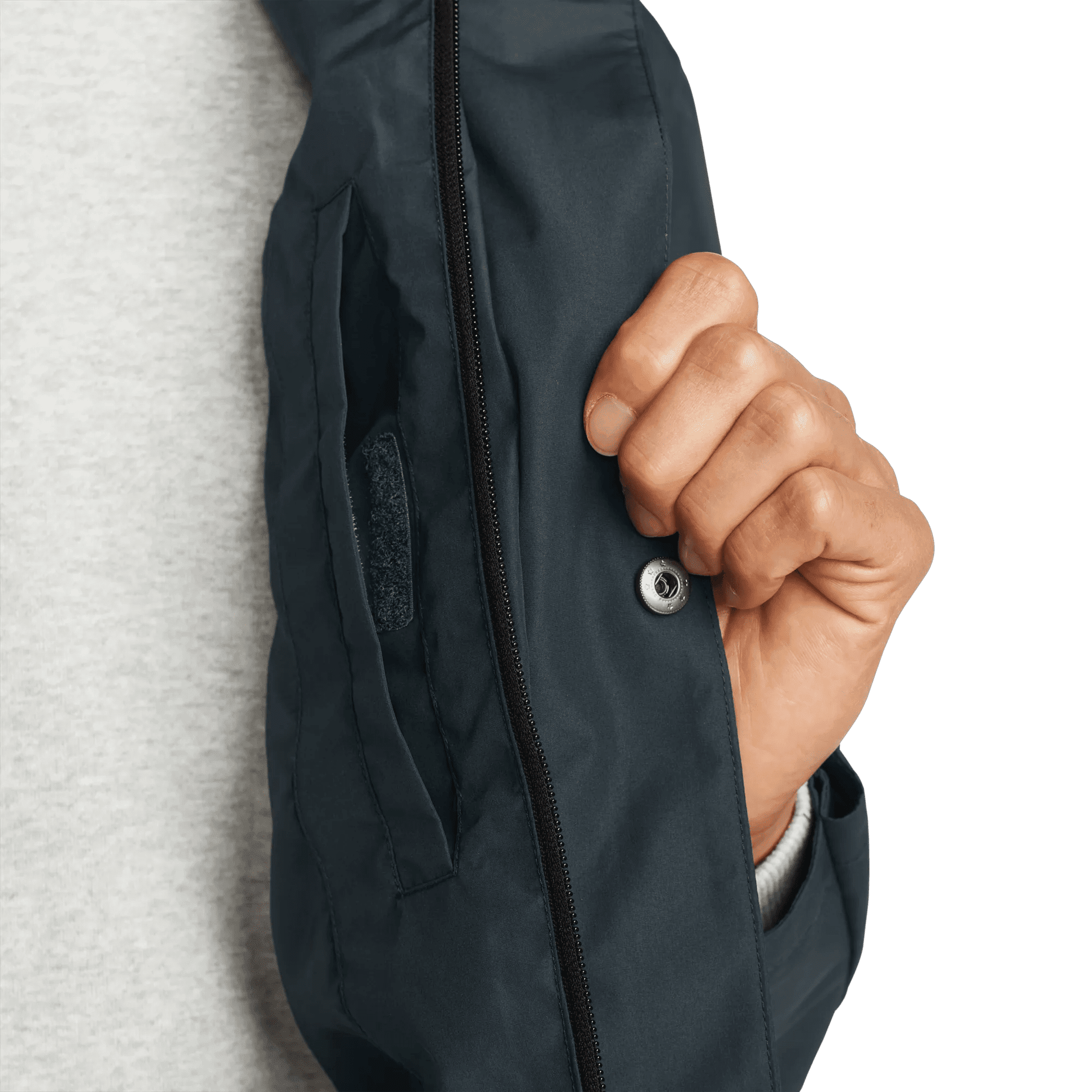 EB25IA_0010736_182P3.png